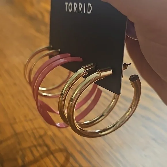 Torrid Pink and Gold Hoop Earrings Set - Picture 2 of 3